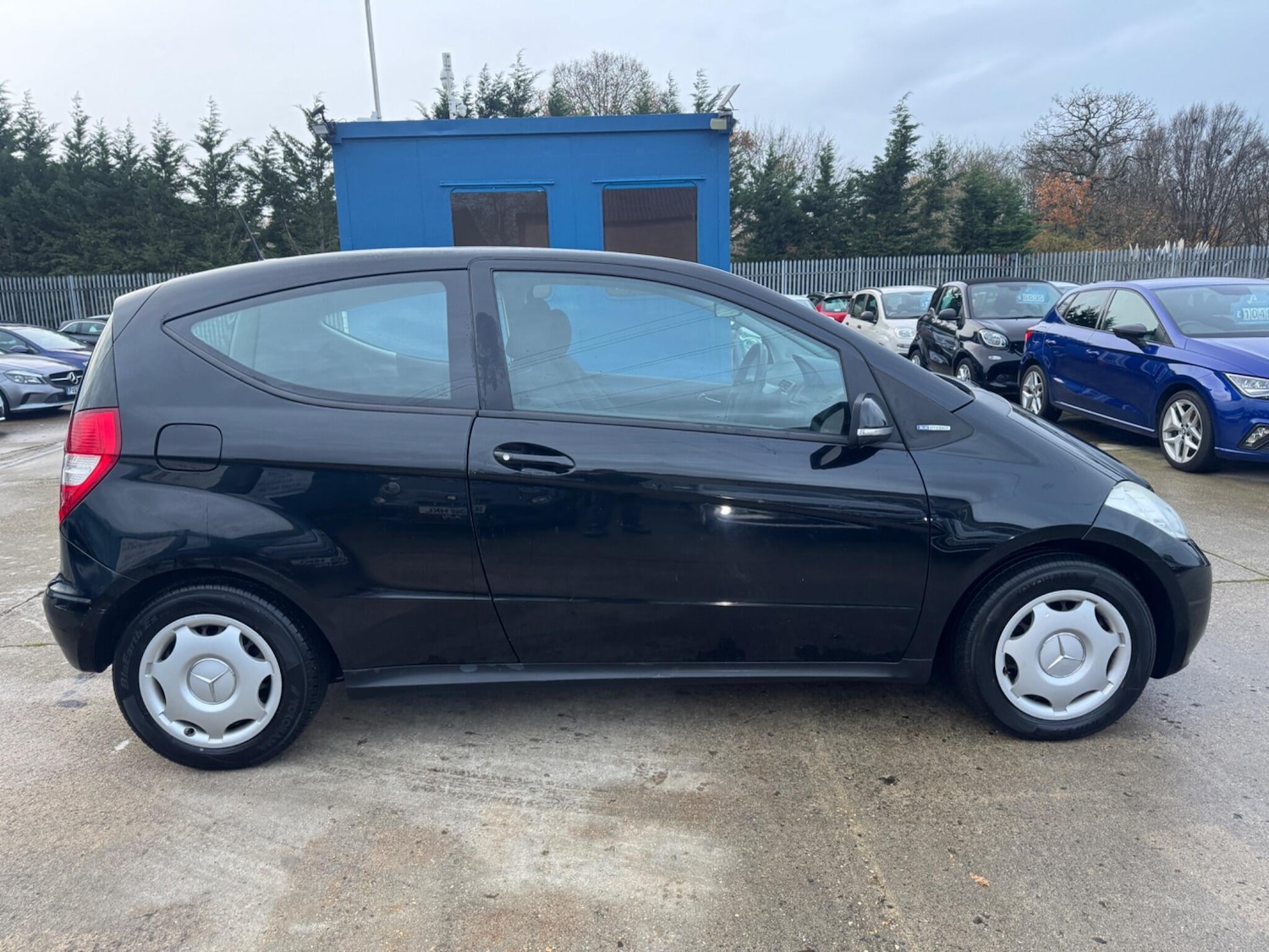 Used Mercedes-Benz A-Class 2010 for sale - 76865341: Photo 9