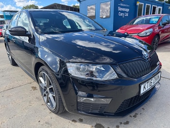 2016 (16) - 2.0 TDI vRS DSG 4WD Euro 6 (s/s) 5dr (SNav)