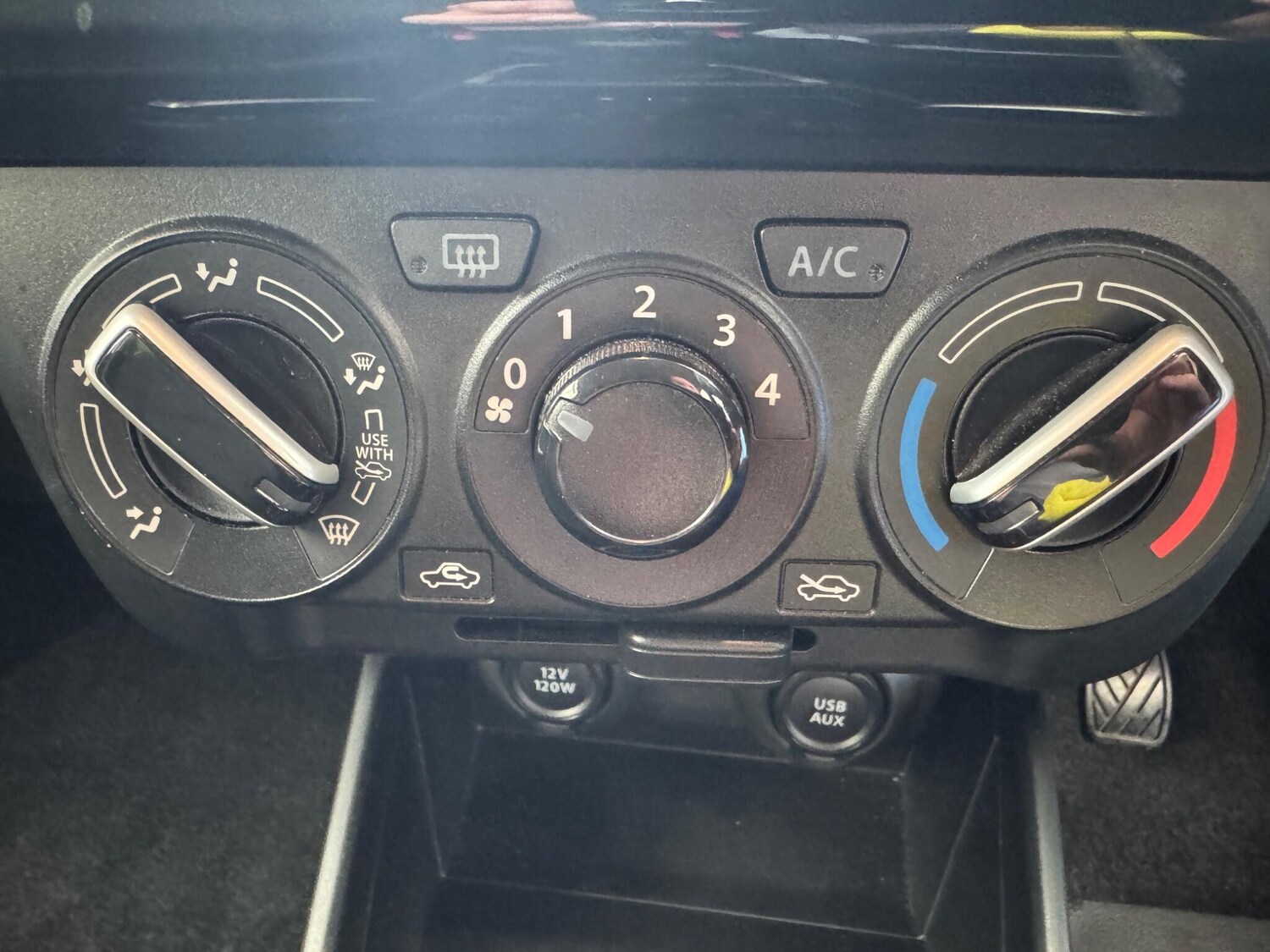 Used Suzuki Swift 2020 for sale - 76189618: Photo 28