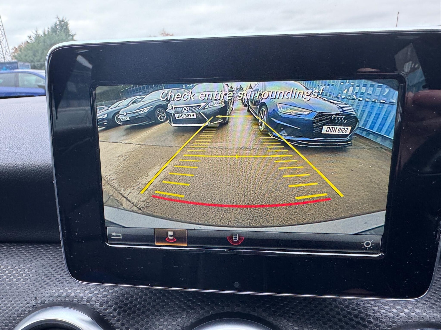 Used Mercedes-Benz A-Class 2015 for sale - 76562391: Photo 10