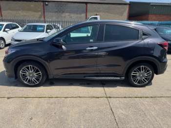 Used Honda HR-V 2017 for sale - 74908514: Photo