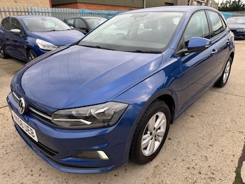 Used Volkswagen Polo 2018 for sale - 76561431: Photo