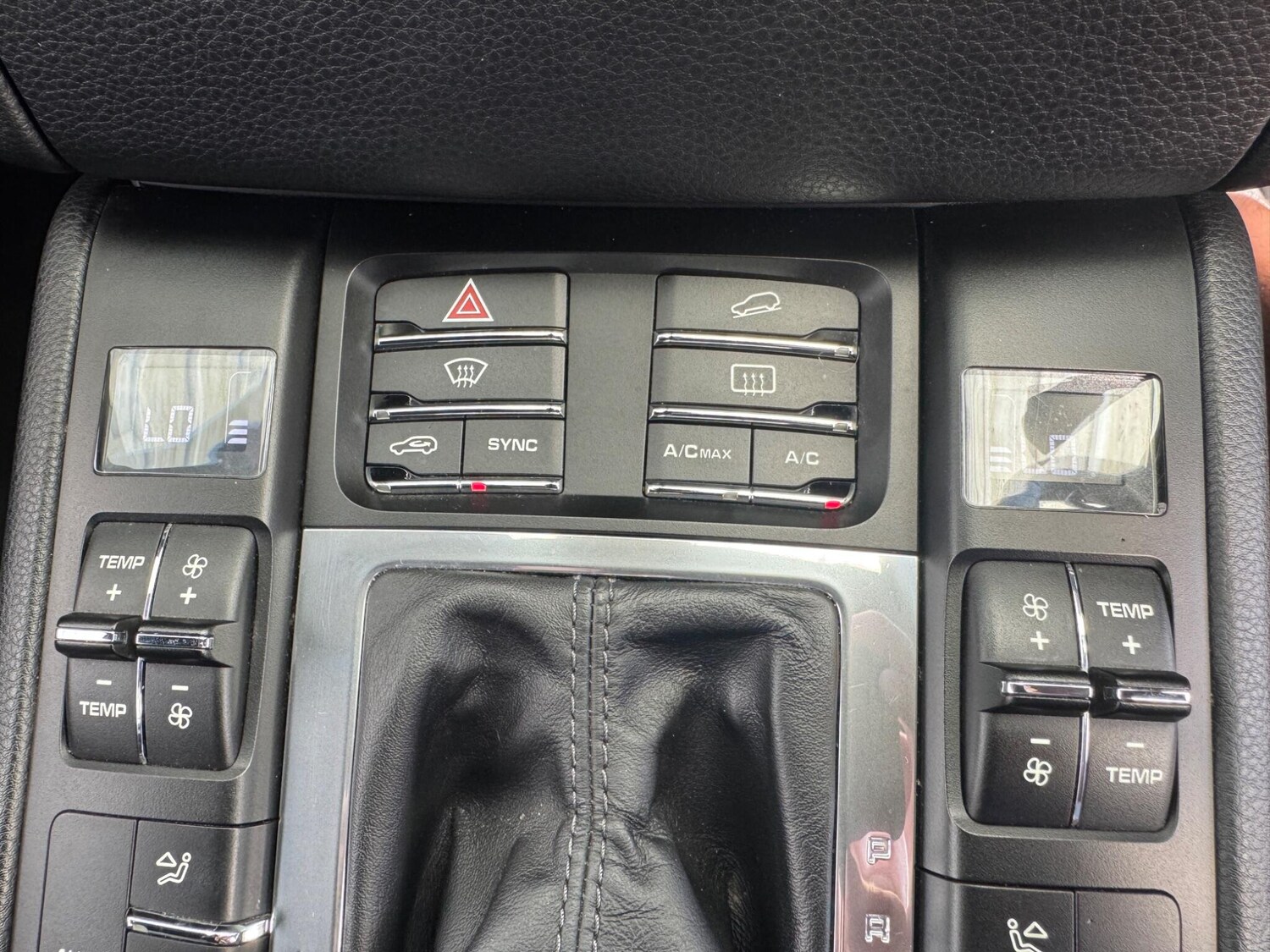 Used Porsche Macan 2016 for sale - 75670129: Photo 28