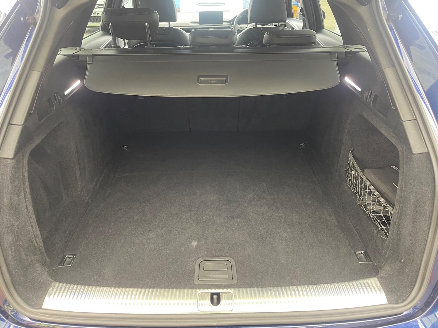 Used Audi A4 Avant 2019 for sale - 76239379: Photo 15