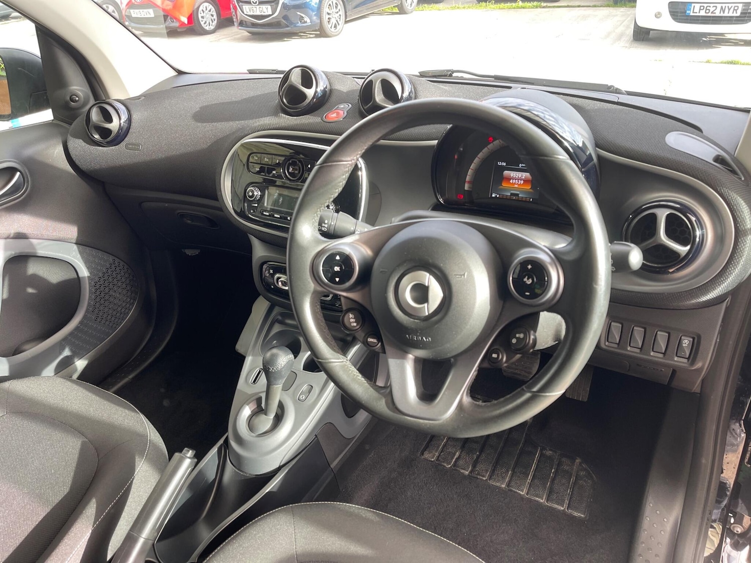 Used smart fortwo 2018 for sale - 76992856: Photo 12