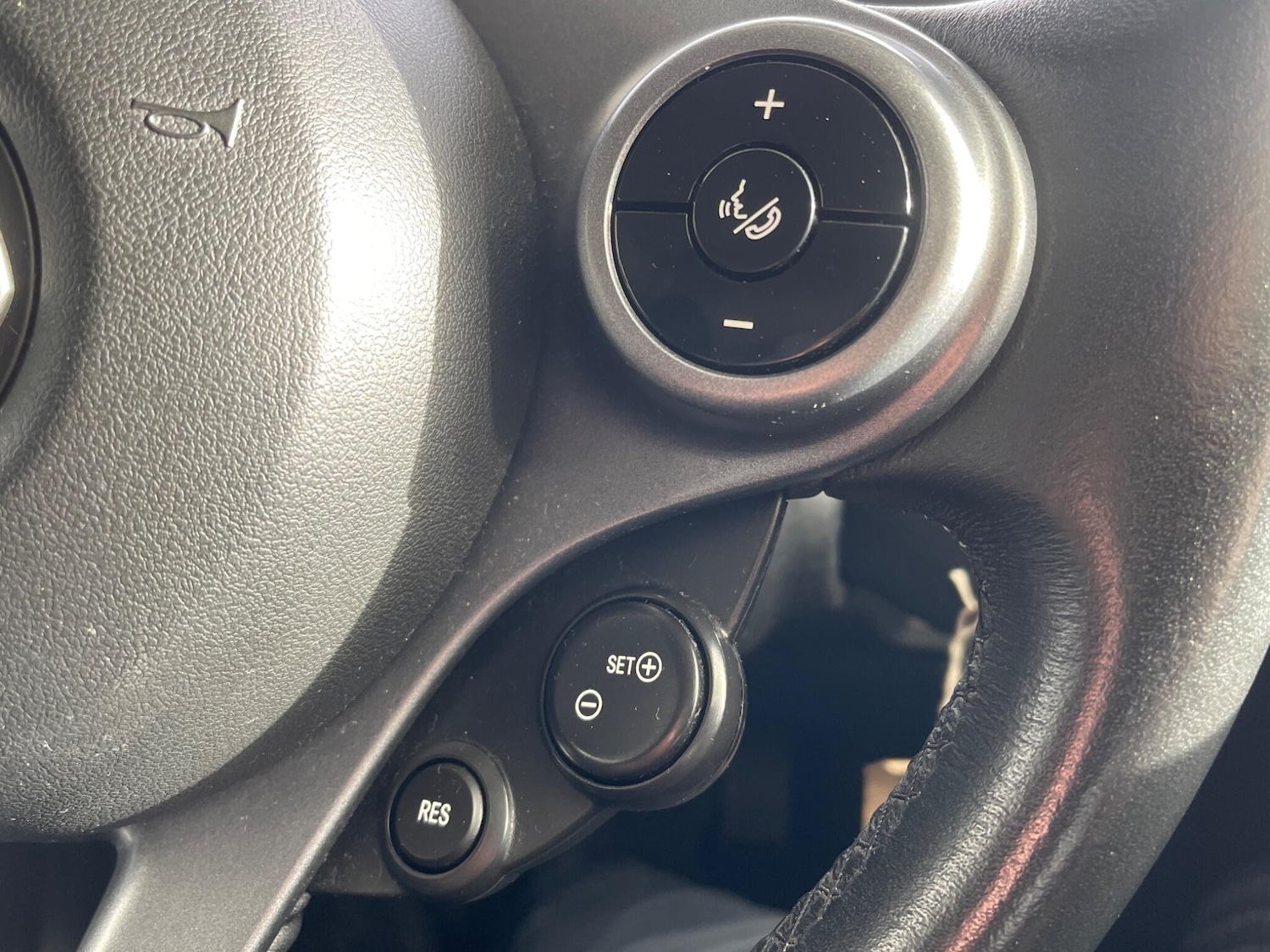 Used smart fortwo 2018 for sale - 76992856: Photo 19