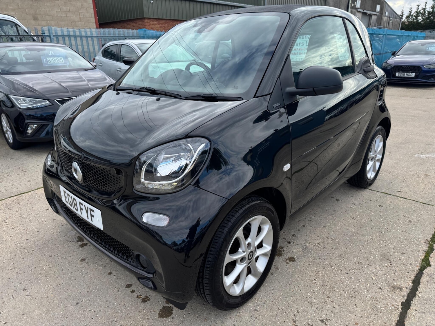 Used smart fortwo 2018 for sale - 76992856: Photo 4