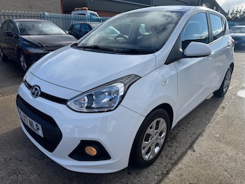 Used Hyundai i10 2017 for sale - 77441146: Photo