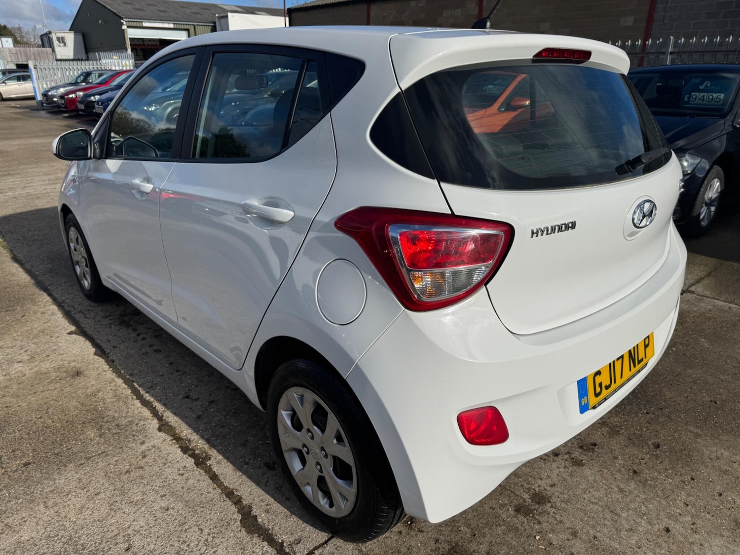 Used Hyundai i10 2017 for sale - 77441146: Photo 6