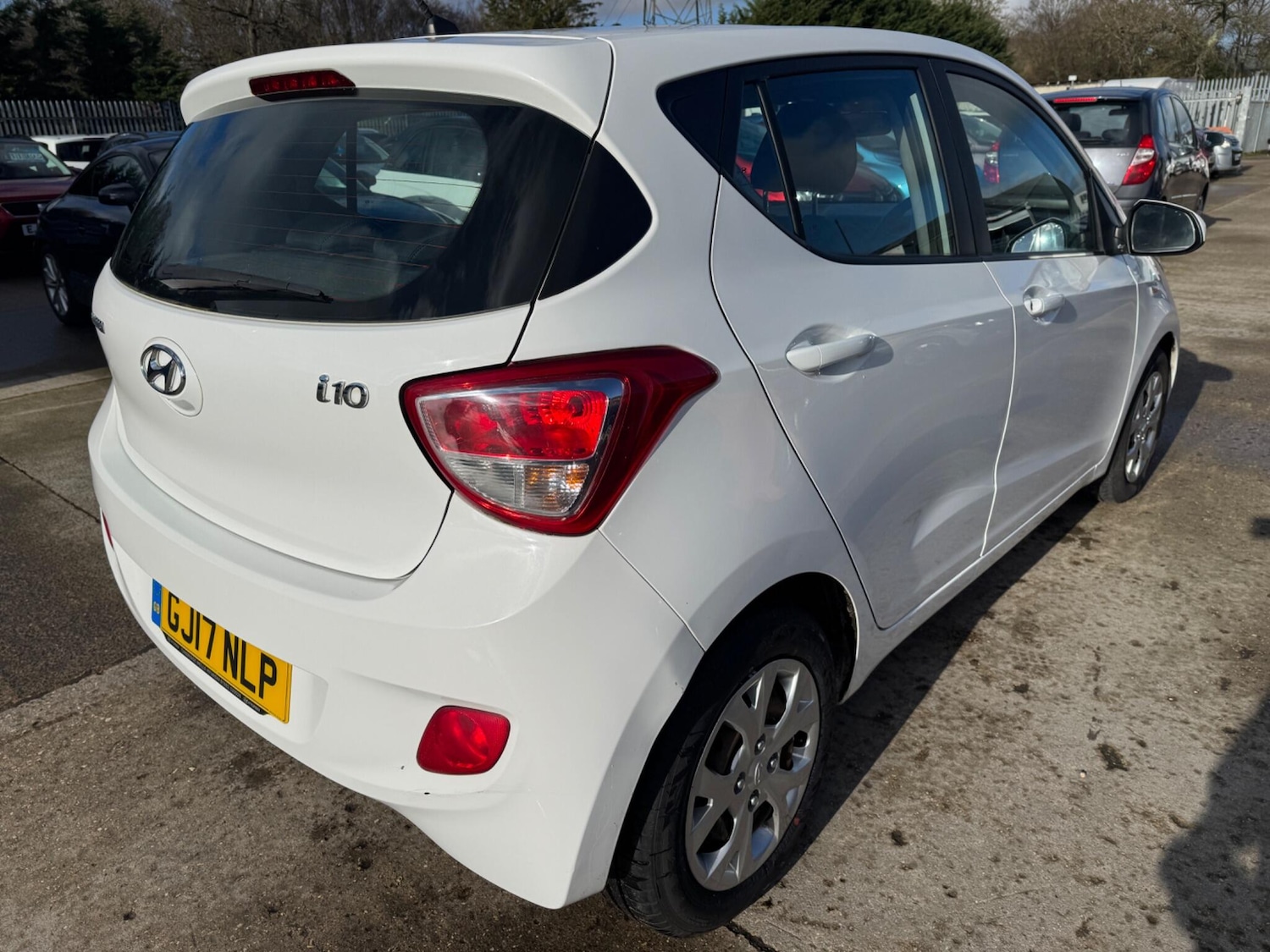 Used Hyundai i10 2017 for sale - 77441146: Photo 8