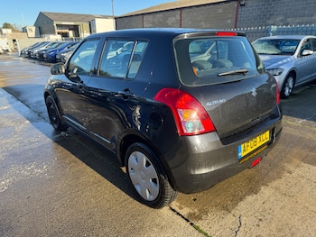 Used Suzuki Swift 2008 for sale - 77082097: Photo