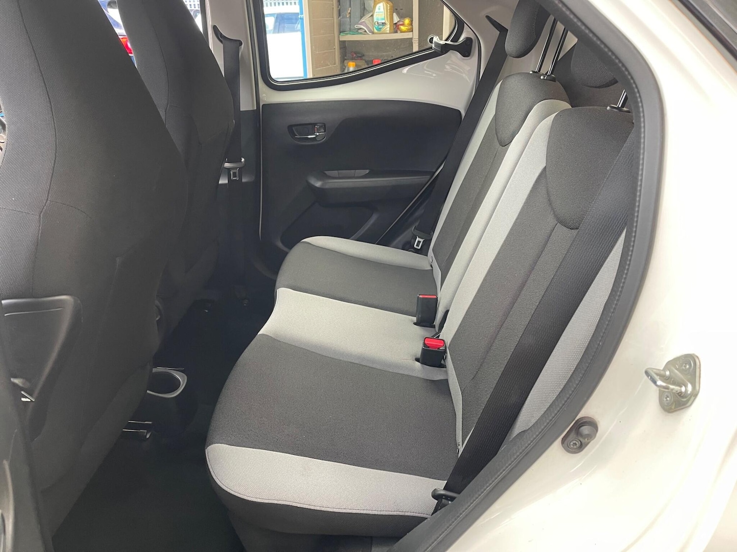 Used Toyota AYGO 2018 for sale - 76997425: Photo 15