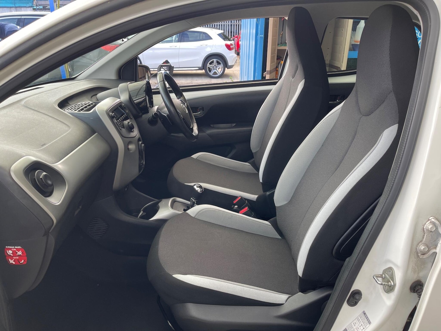 Used Toyota AYGO 2018 for sale - 76997425: Photo 16
