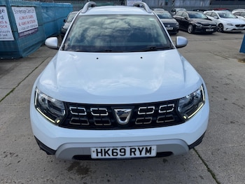 Used Dacia Duster 2020 for sale - 76458010: Photo