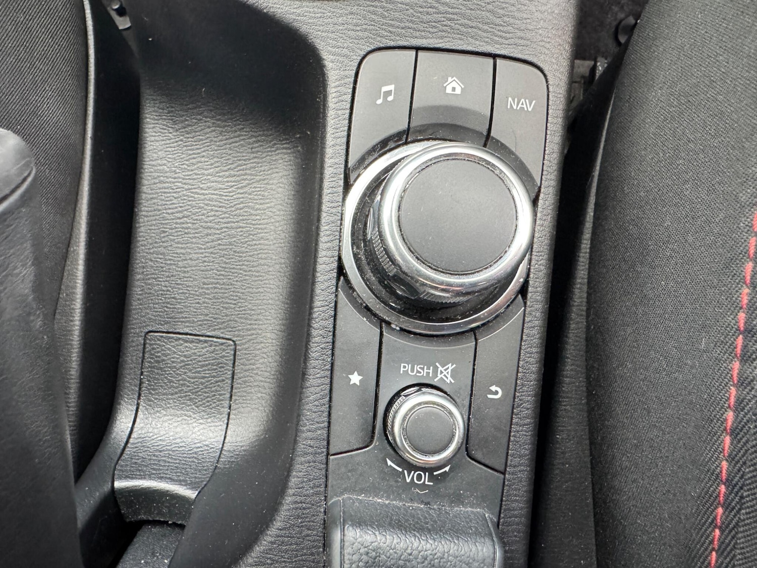 Used Mazda Mazda2 2016 for sale - 76226418: Photo 20