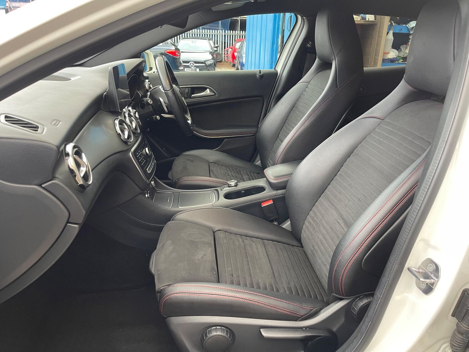 Used Mercedes-Benz GLA 2018 for sale - 76283642: Photo 23