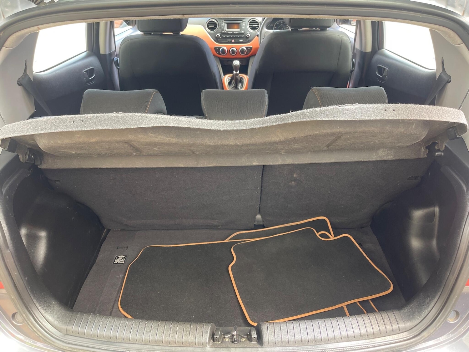 Used Hyundai i10 for sale - 76989801: Photo 12