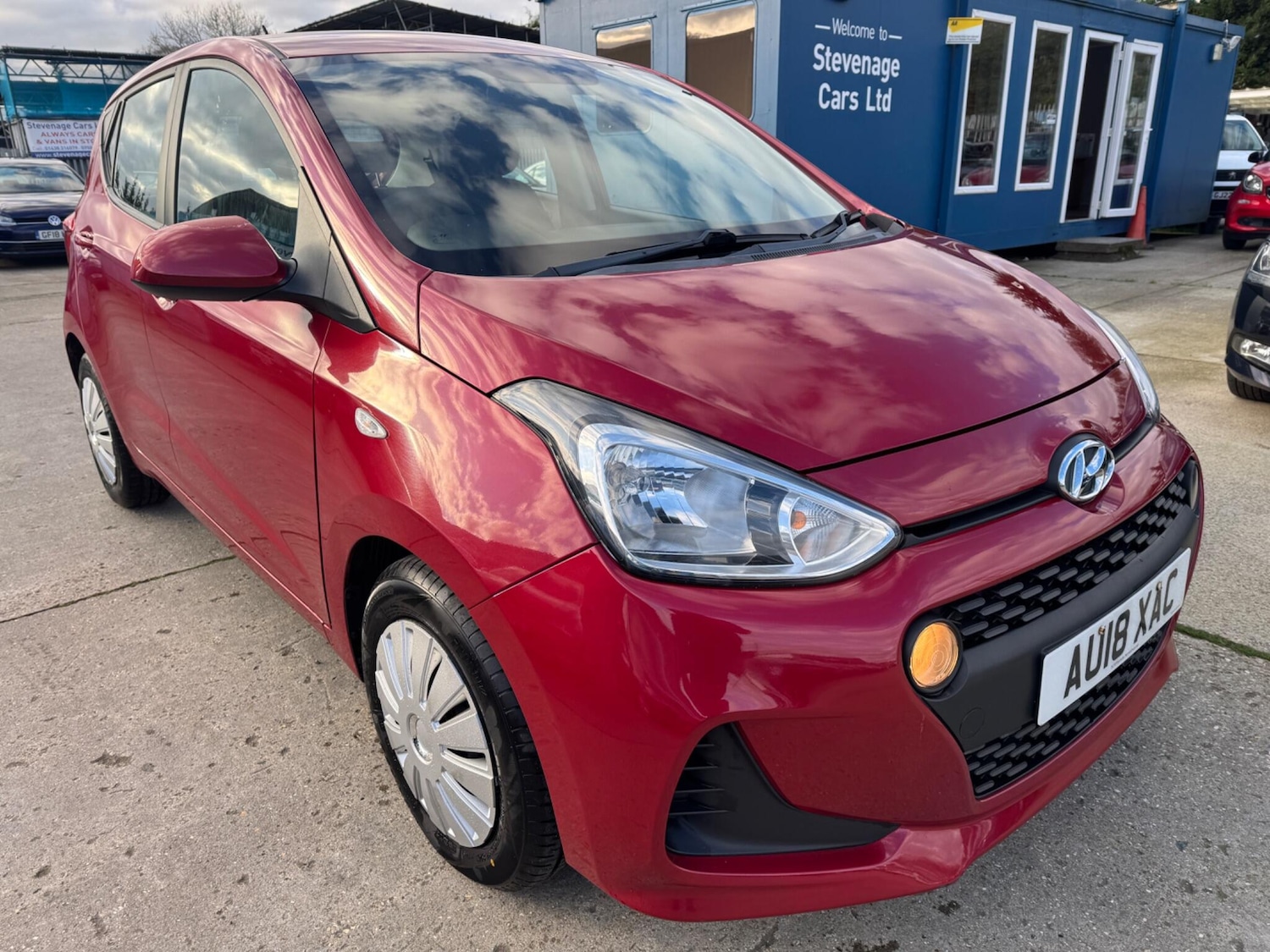 Used Hyundai i10 2018 for sale - 77015413: Photo 2