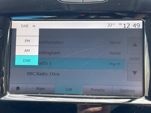 Used Renault Clio 2019 for sale - 74921464: Photo 19