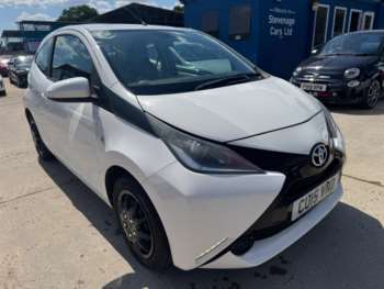 2015 (15) - 1.0 VVT-i x-play Euro 5 3dr Euro 5