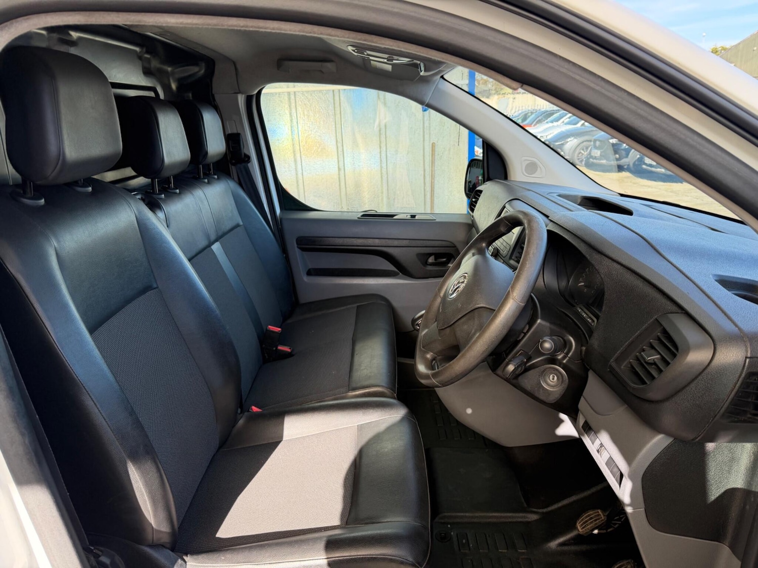 Used Vauxhall Vivaro 2020 for sale - 77612876: Photo 11