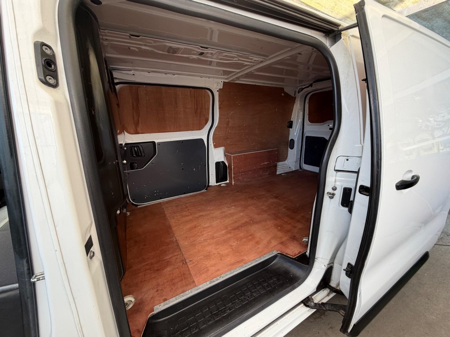 Used Vauxhall Vivaro 2020 for sale - 77612876: Photo 15