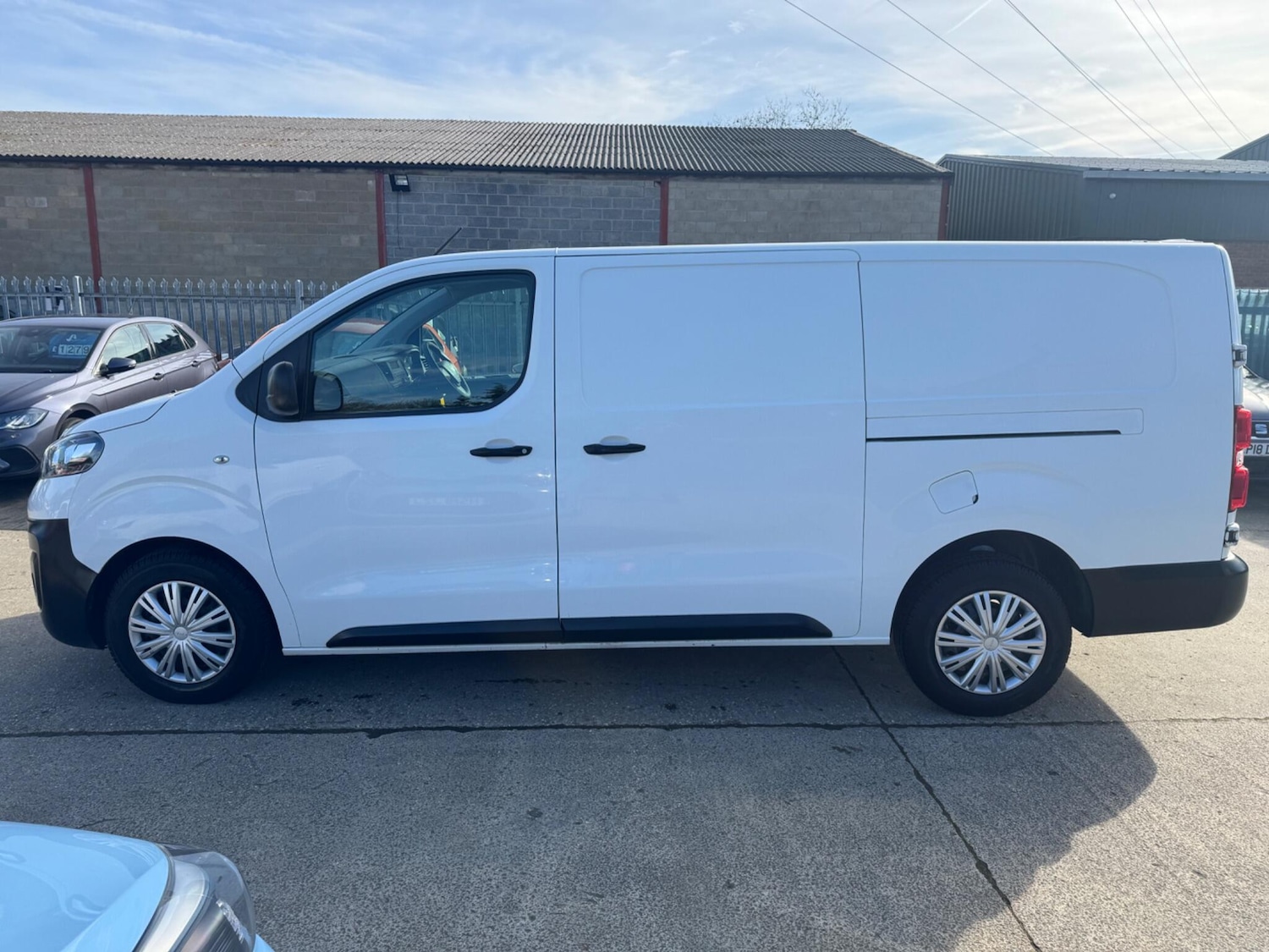 Used Vauxhall Vivaro 2020 for sale - 77612876: Photo 5