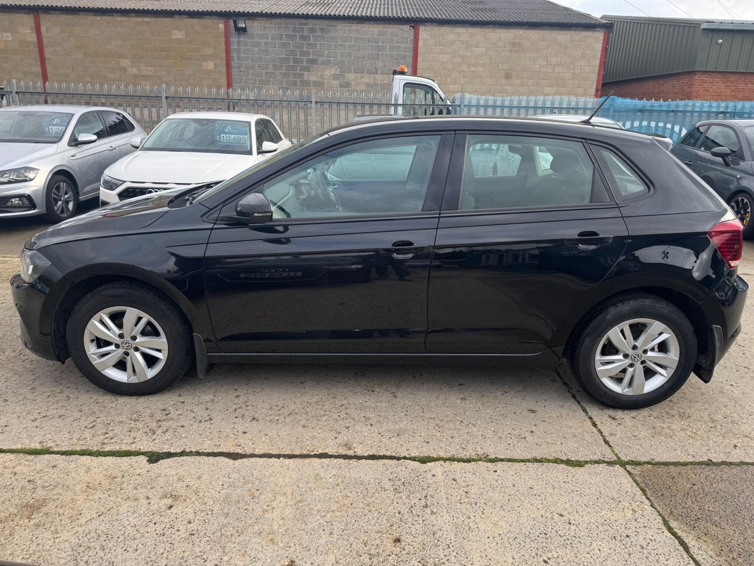 Used Volkswagen Polo 2019 for sale - 76108684: Photo 5