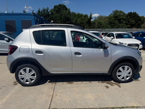Used Dacia Sandero Stepway 2014 for sale - 74920648: Photo 8