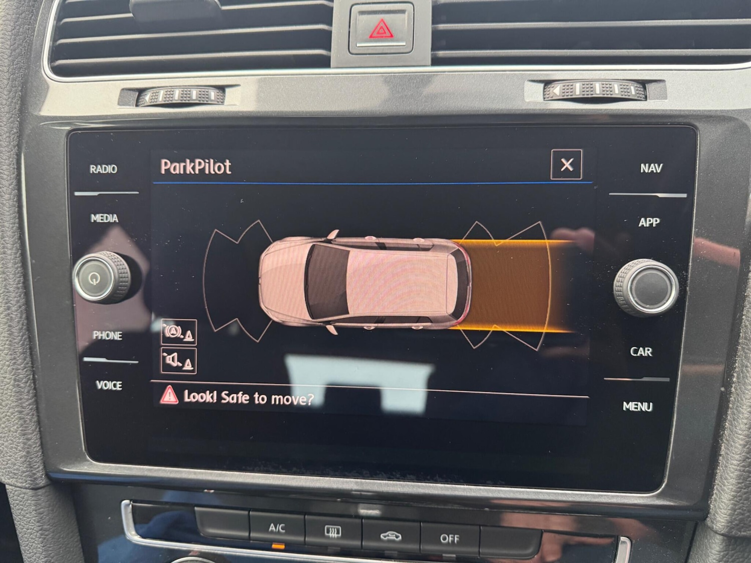 Used Volkswagen Golf 2018 for sale - 76522304: Photo 12