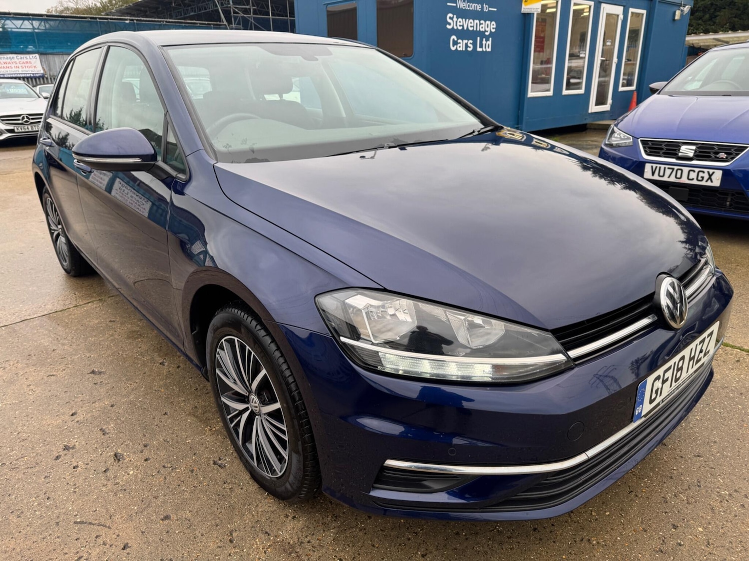 Used Volkswagen Golf 2018 for sale - 76522304: Photo 2