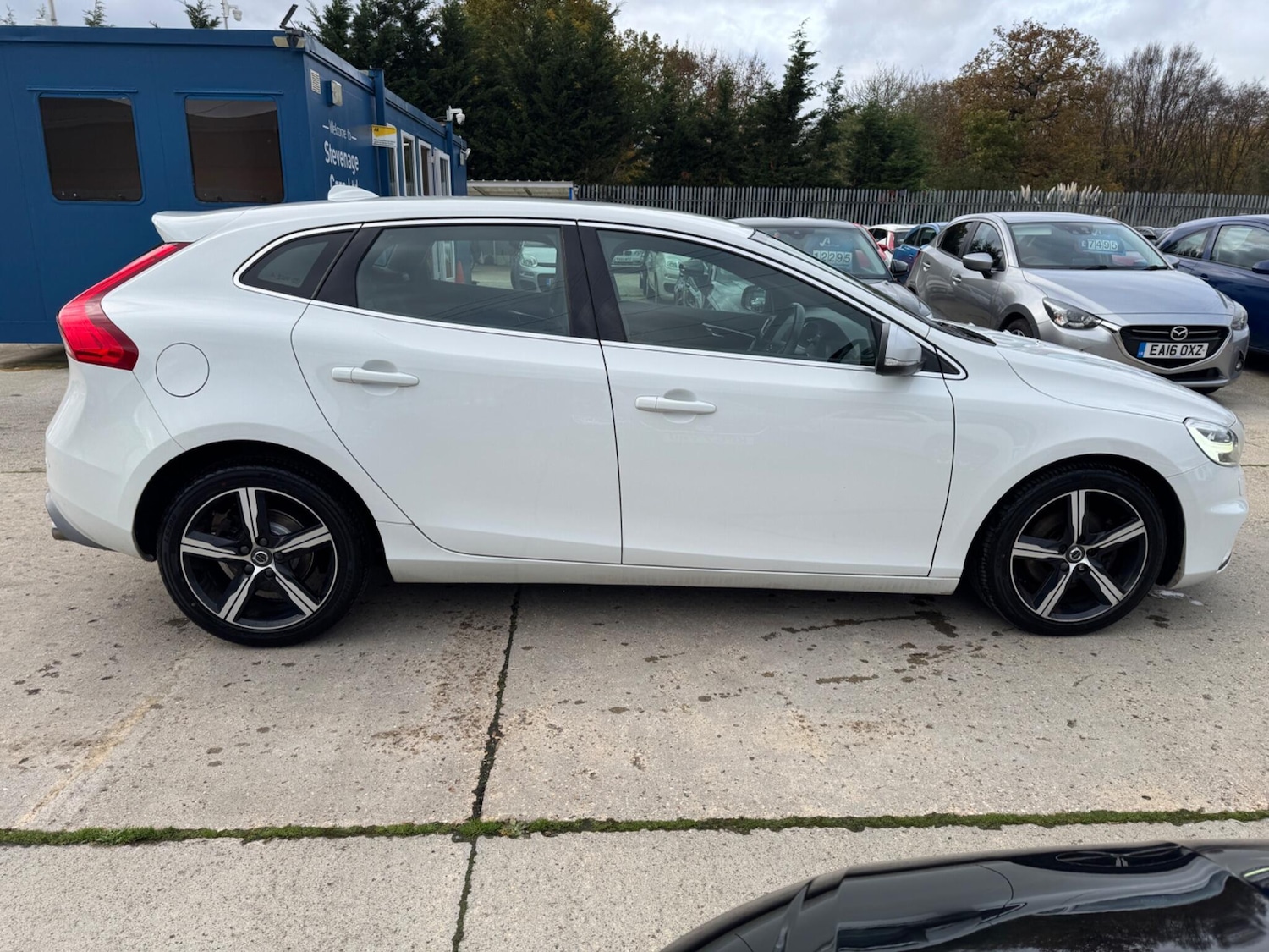 Used Volvo V40 2018 for sale - 76399349: Photo 11