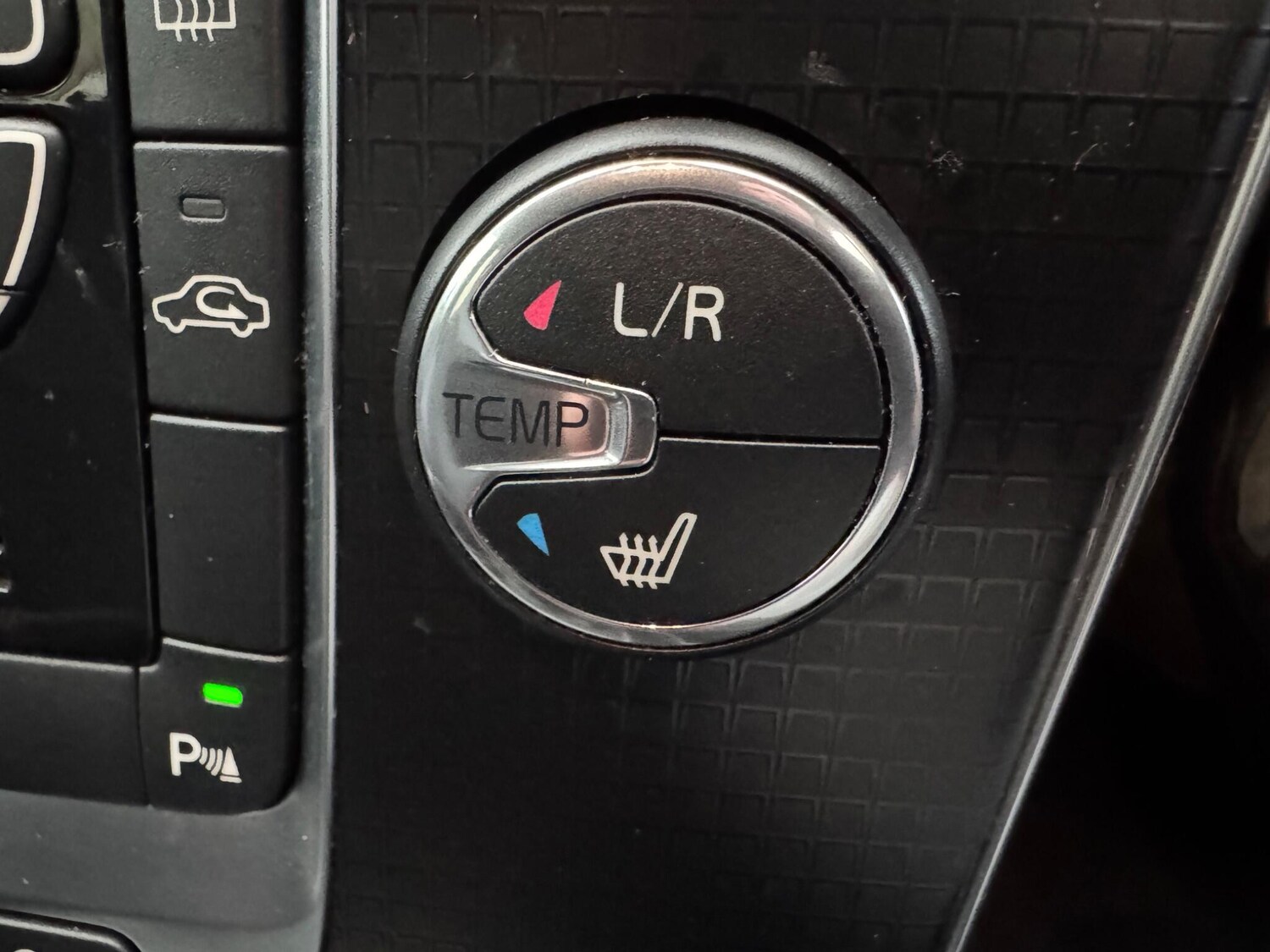 Used Volvo V40 2018 for sale - 76399349: Photo 22