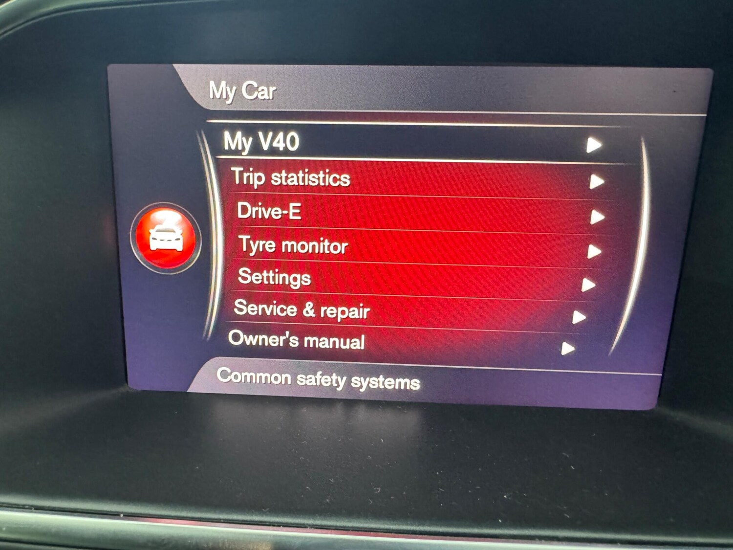 Used Volvo V40 2018 for sale - 76399349: Photo 27