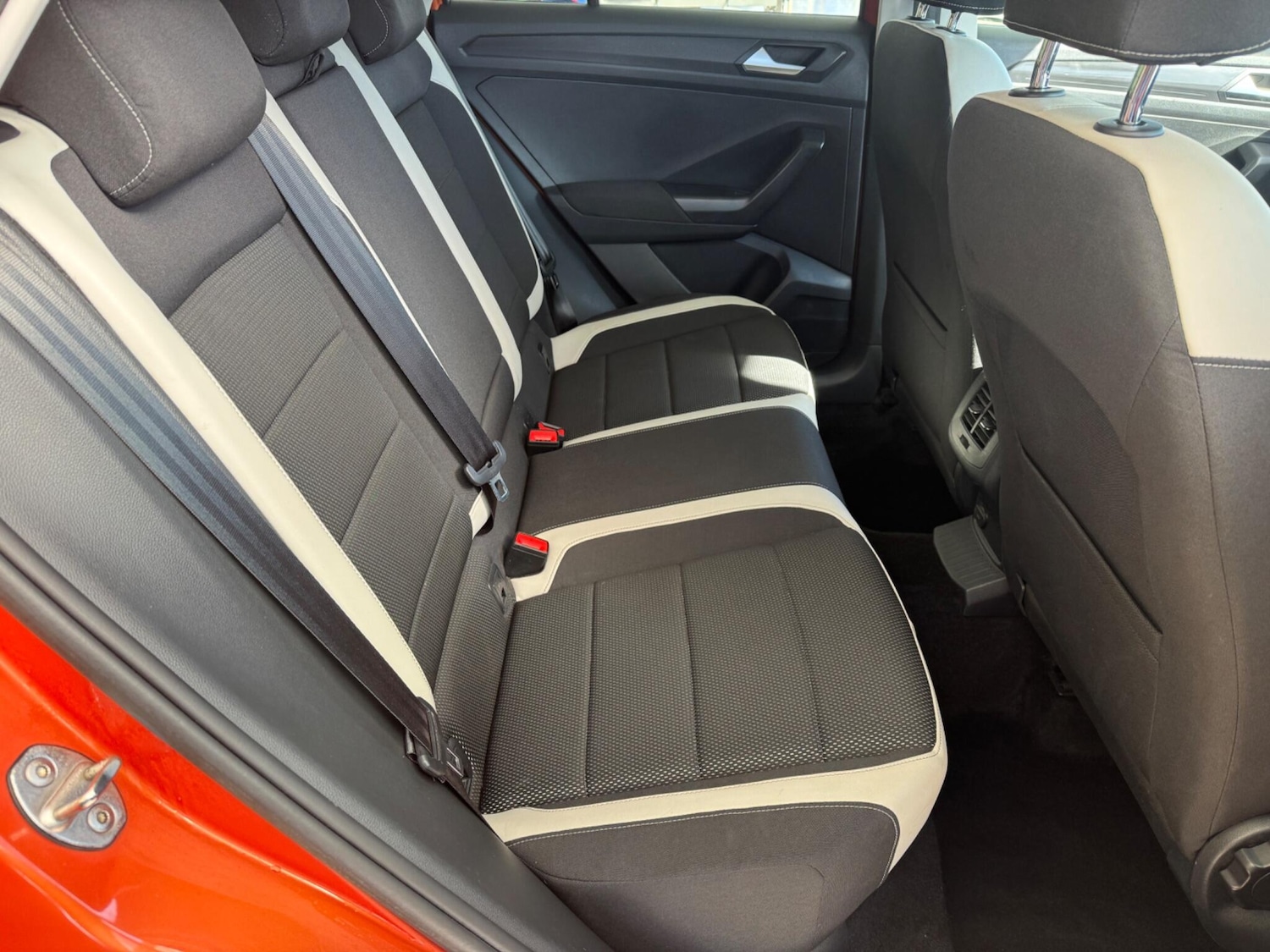 Used Volkswagen T-Roc 2018 for sale - 75964472: Photo 13