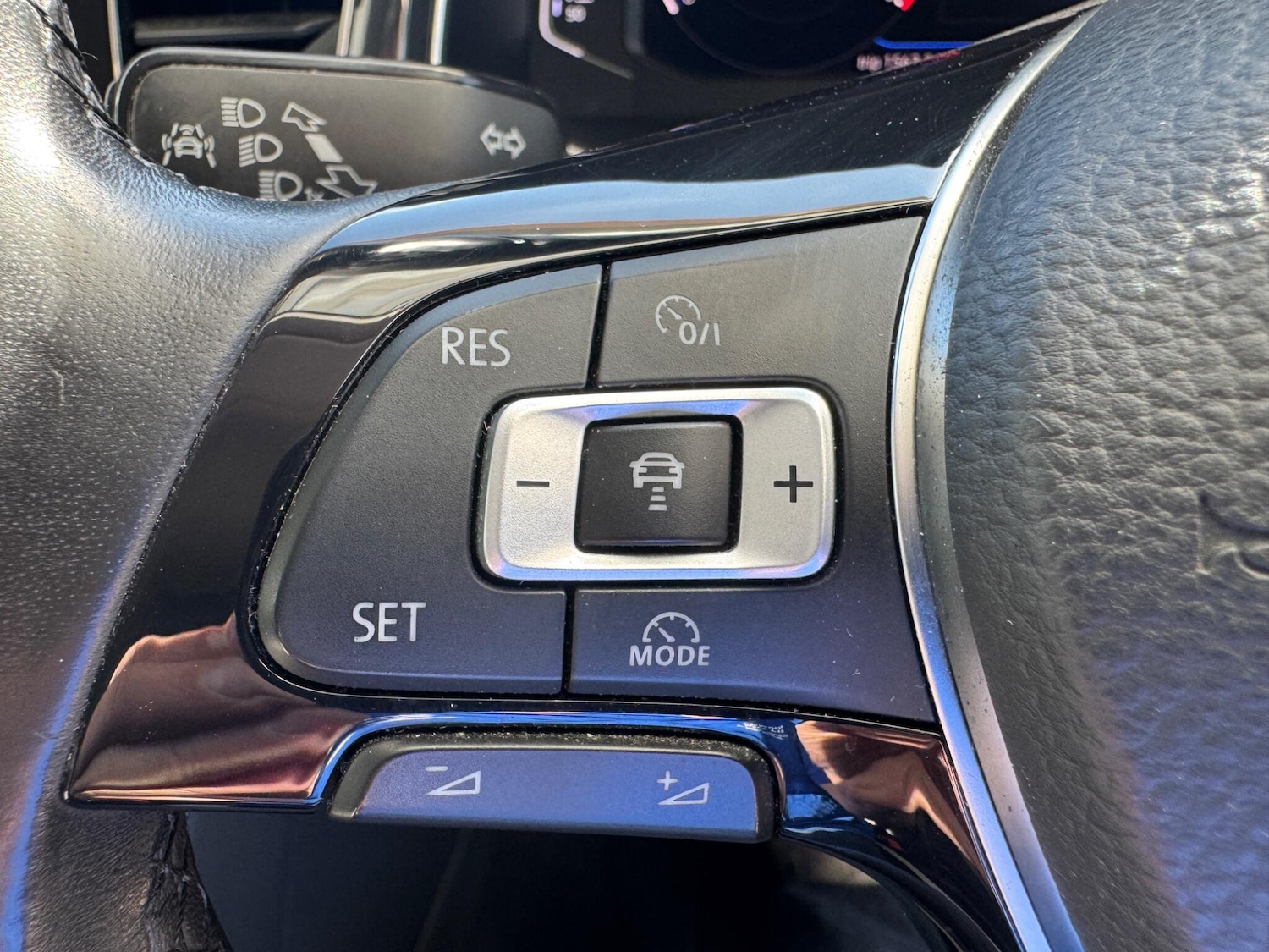 Used Volkswagen T-Roc 2018 for sale - 75964472: Photo 29
