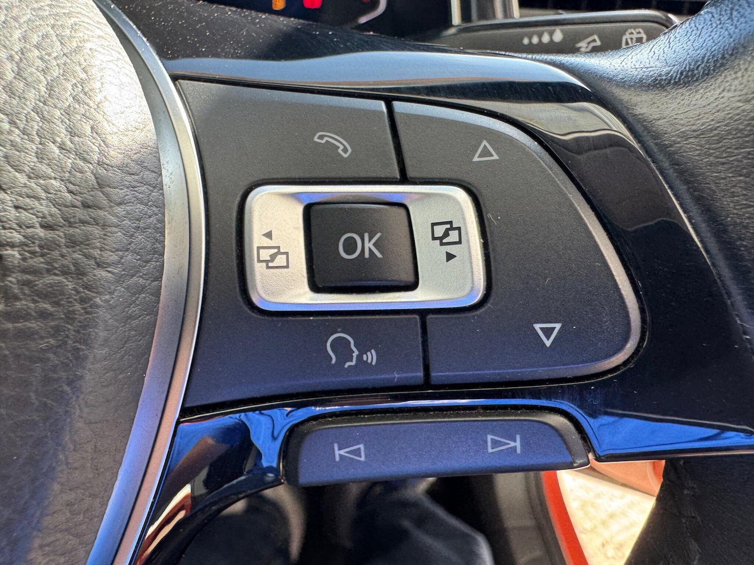 Used Volkswagen T-Roc 2018 for sale - 75964472: Photo 30