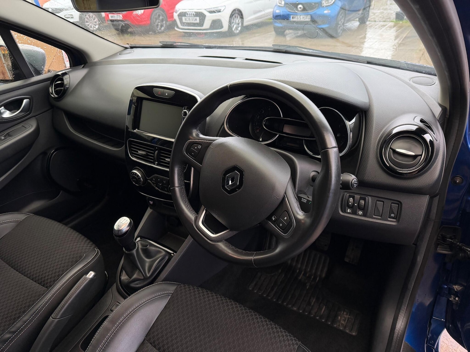 Used Renault Clio 2019 for sale - 76994859: Photo 14