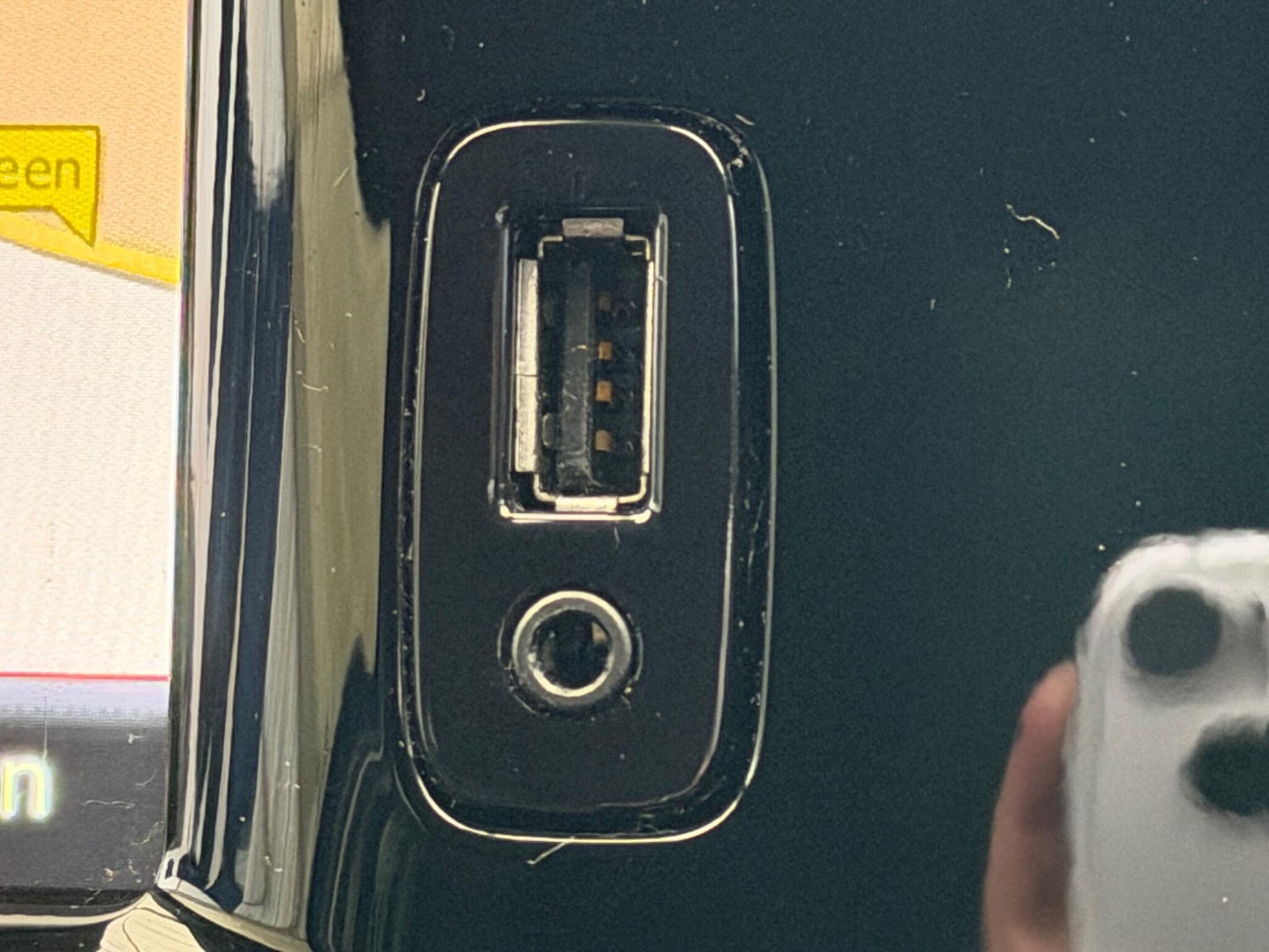 Used Renault Clio 2019 for sale - 76994859: Photo 23