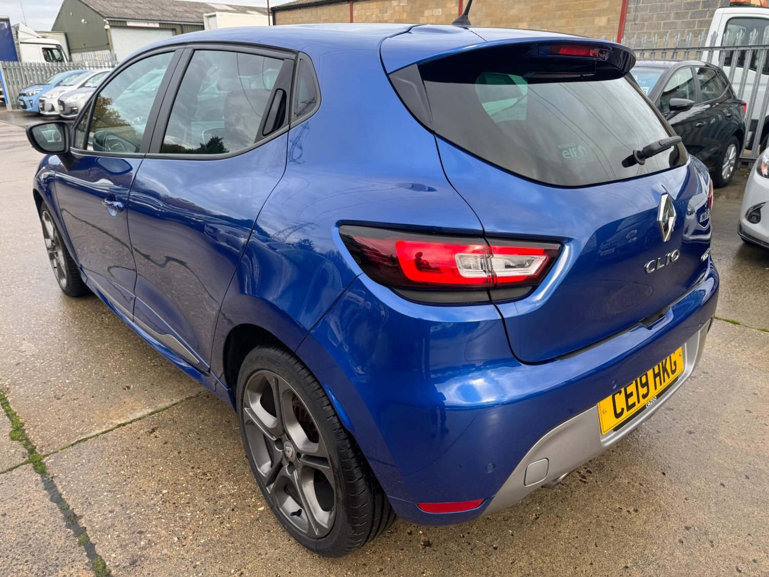 Used Renault Clio 2019 for sale - 76994859: Photo 6