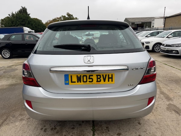 Used Honda Civic 2005 for sale - 76269759: Photo 6