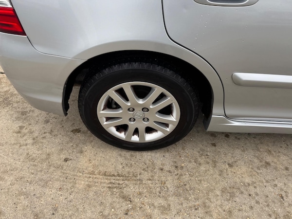 Used Honda Civic 2005 for sale - 76269759: Photo 9