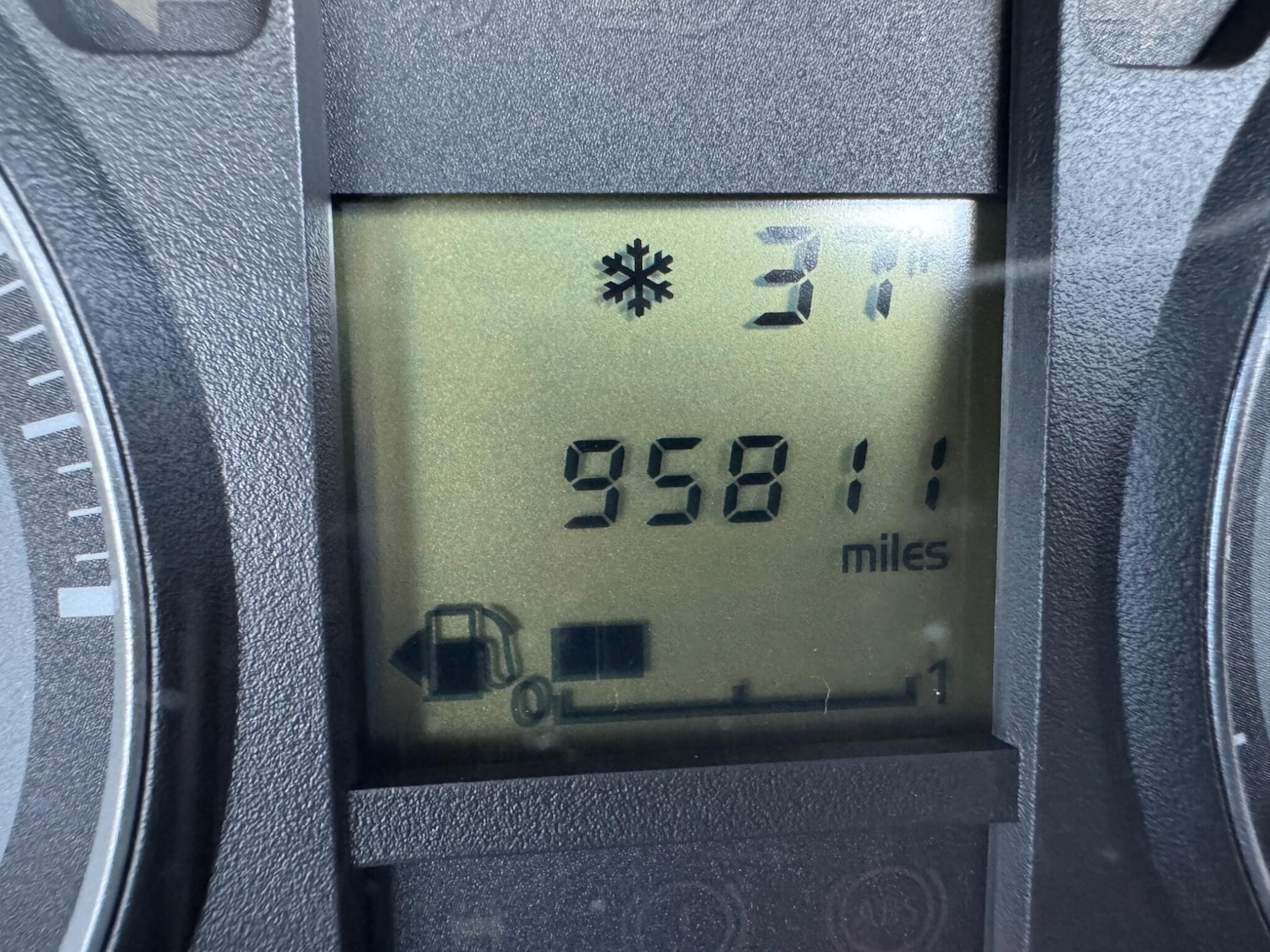 Used Mitsubishi Colt 2010 for sale - 76658920: Photo 10