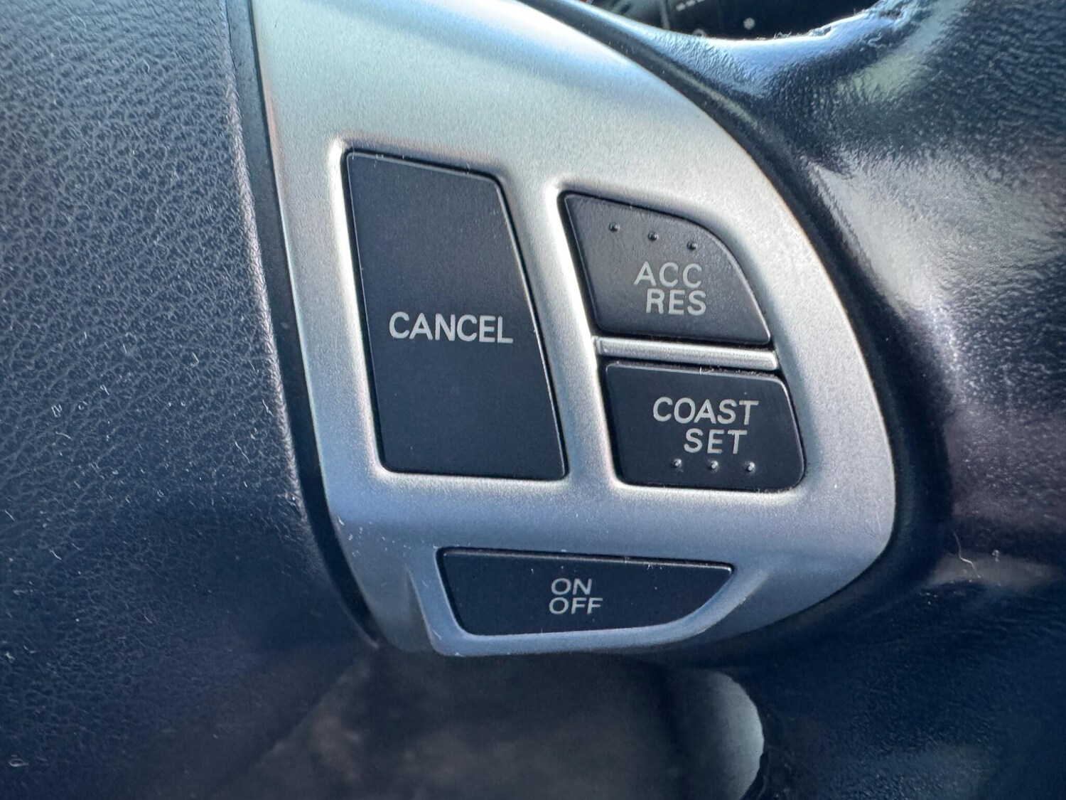 Used Mitsubishi Colt 2010 for sale - 76658920: Photo 18