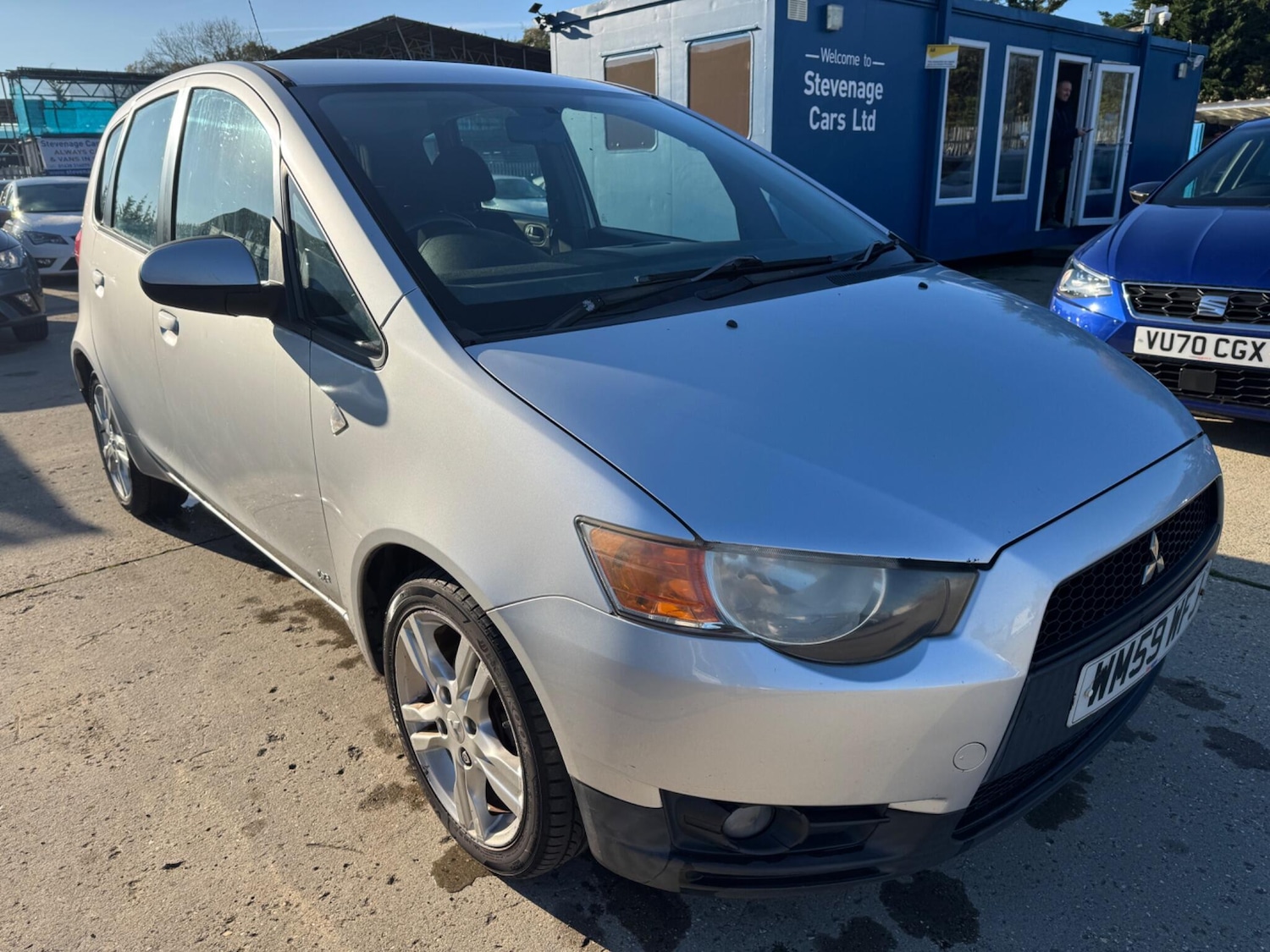 Used Mitsubishi Colt 2010 for sale - 76658920: Photo 2