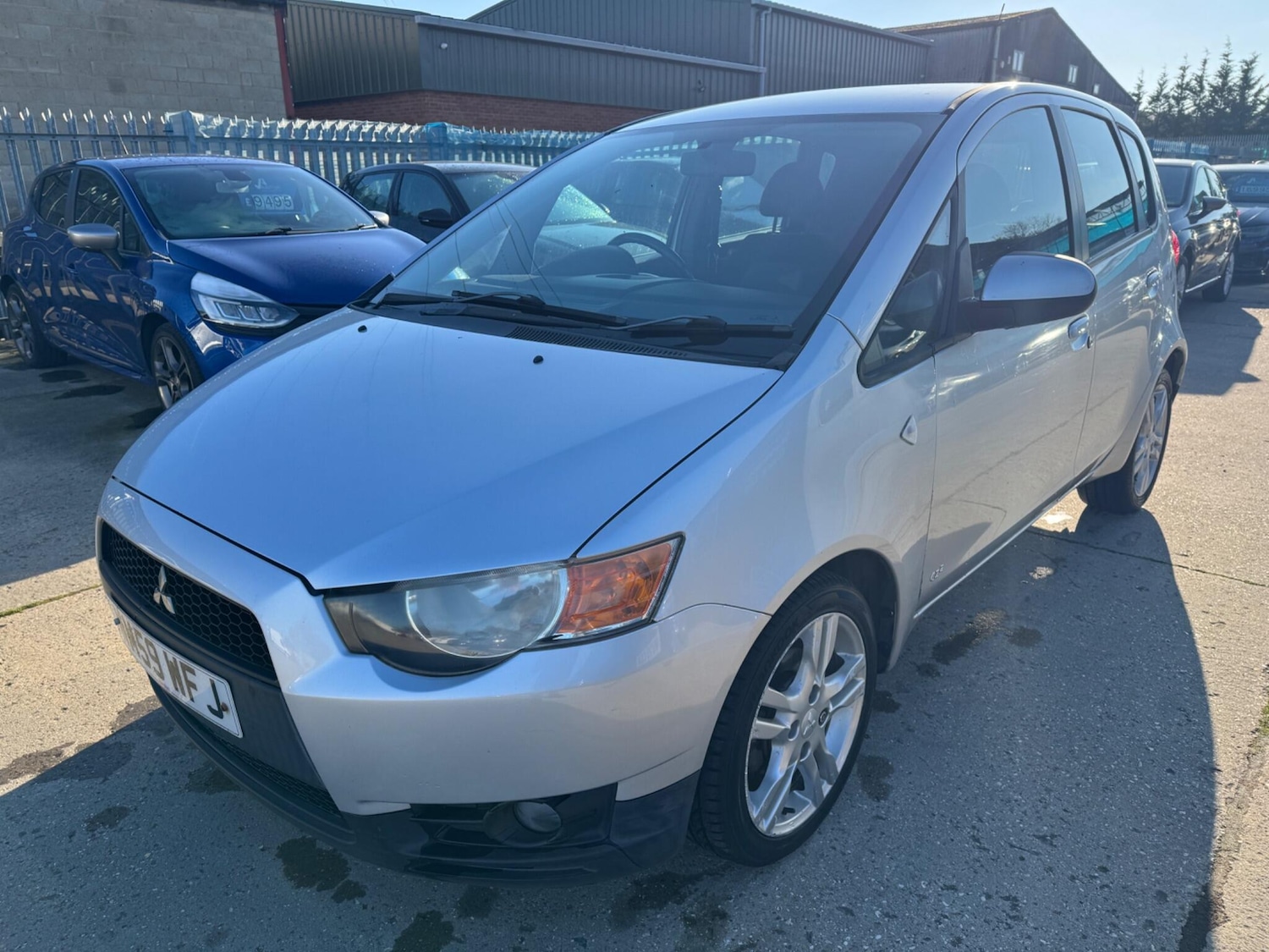 Used Mitsubishi Colt 2010 for sale - 76658920: Photo 4