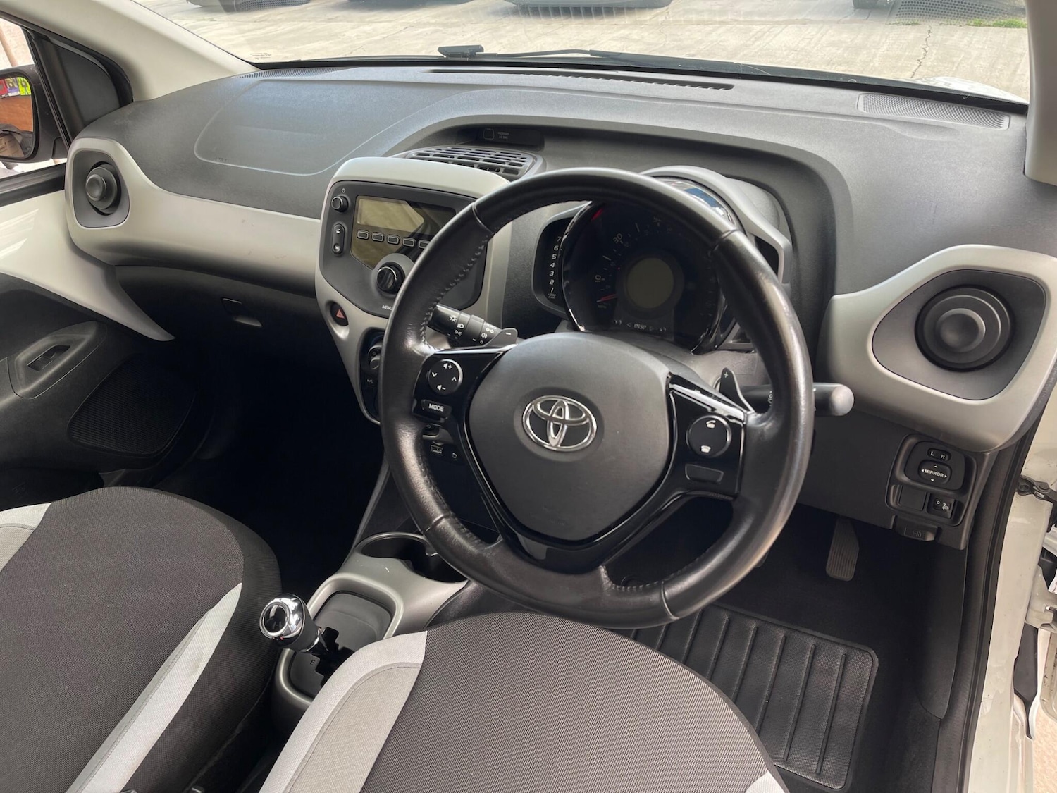 Used Toyota AYGO 2018 for sale - 76240229: Photo 12
