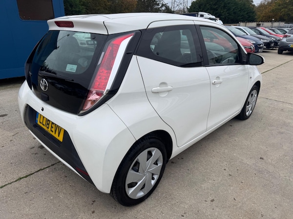 Used Toyota AYGO 2018 for sale - 76240229: Photo 8