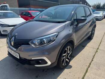 Used Renault Captur 2019 for sale - 74920741: Photo