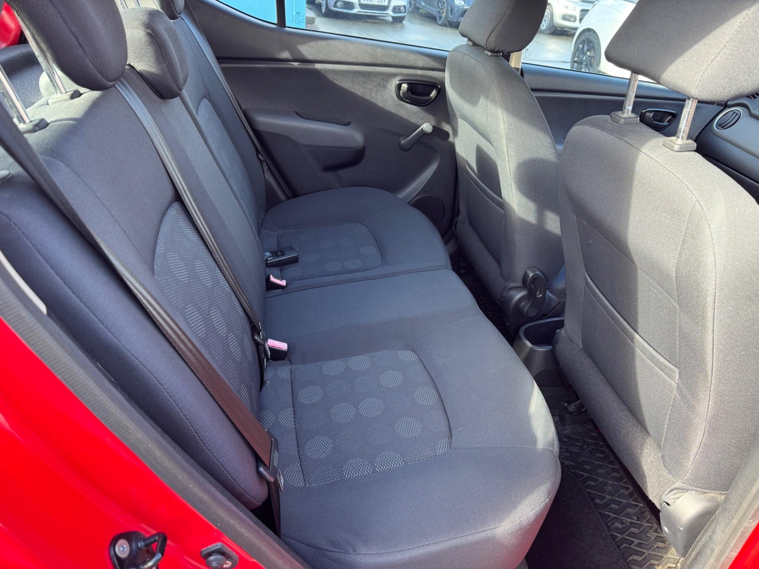 Used Hyundai i10 2011 for sale - 77396609: Photo 11